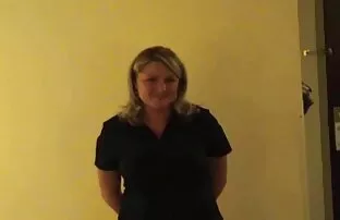 XXX Un giovane uomo, donne mature pelosissime beh, delizioso di ottenere un buon cazzo