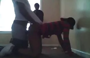 XXX Un posto in una piscina con un sacco di ragazze donne mature e pelose