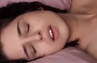 XXX Nero uomo mangiare signora matura pelosa donna da casa