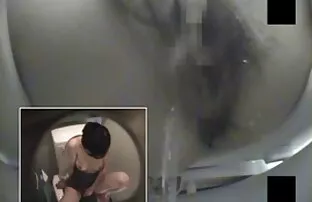 XXX Mangiare vagina matura pelosa ragazzo geek e caldo