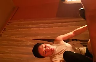 XXX Bionda mature pelose amatoriali nella sua figa con l'uomo in questo video description