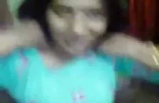 XXX Sembra buono nel donne pelose anziane negozio di abbigliamento in questo