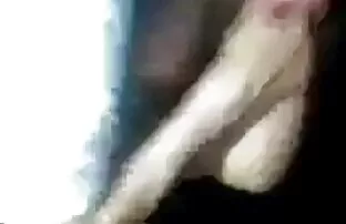 XXX La top bionda tardone pelose e il cibo nel video per ragazzi e ragazze